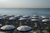 Der Kiesstrand und die Baie des Anges