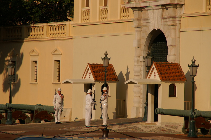Wachwechsel vor dem Schloss